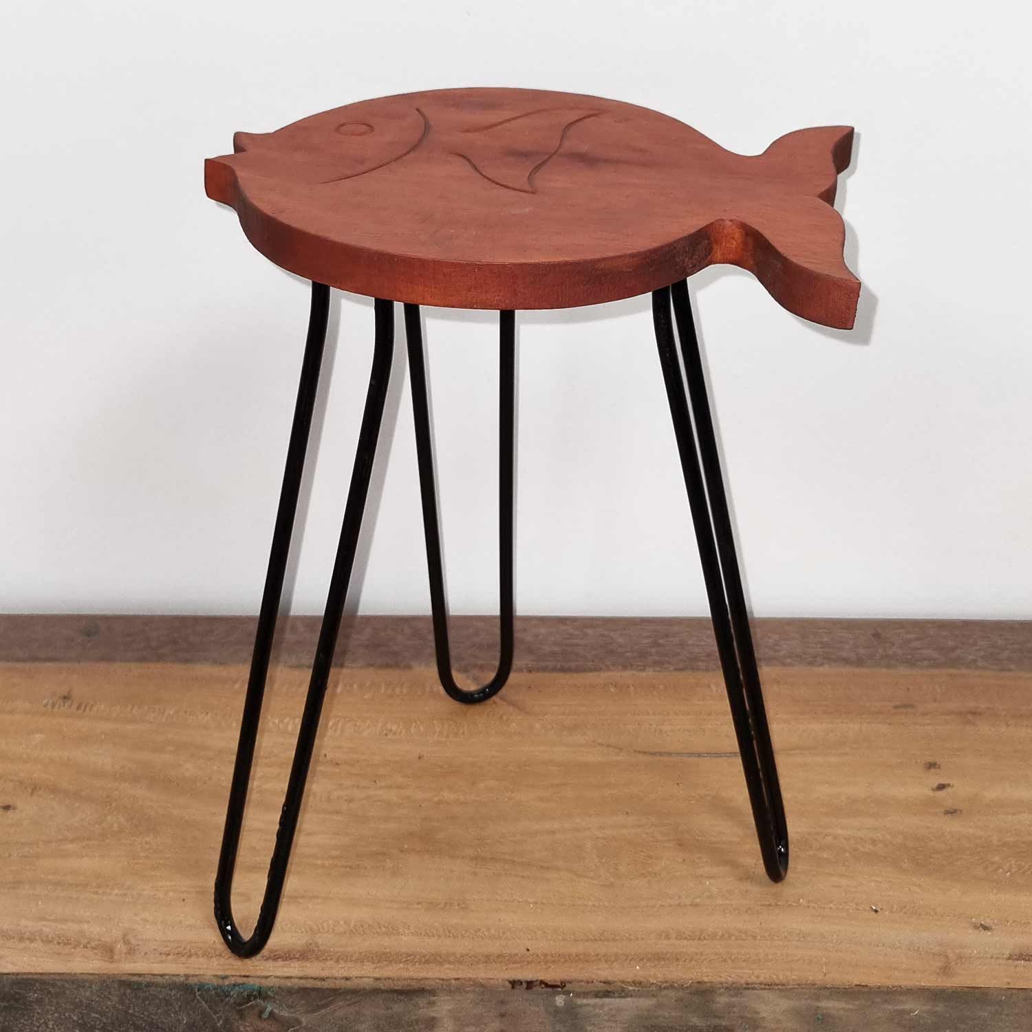 Albasia Wood Fish Stand – Terracotta – detail view 4 of wooden plant stand