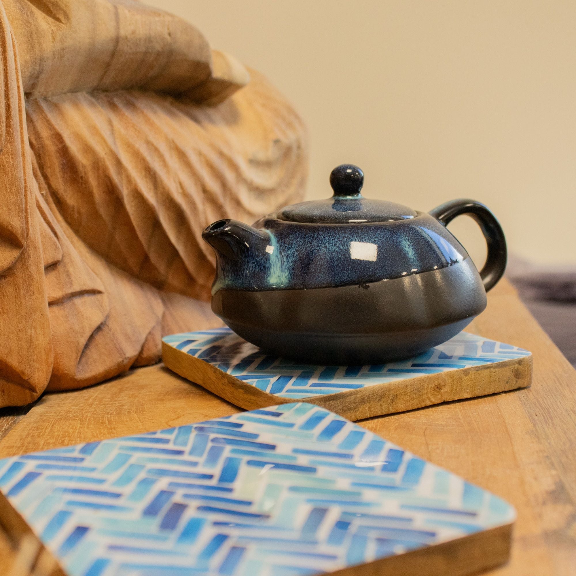 Set of 4 Square Coasters – Blue Stripes – detail view 5 of mango wood tableware