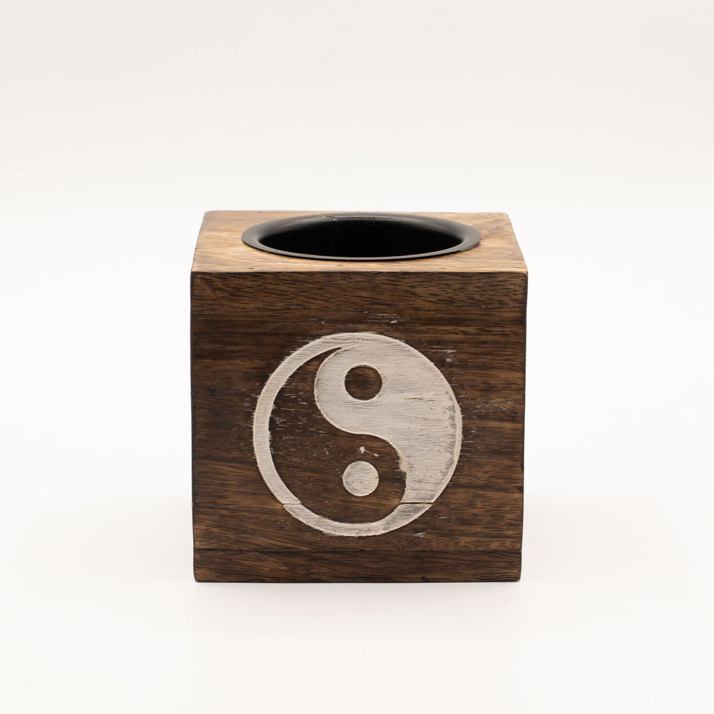 Square Mango Wood Oil Burner with Engraved Yin Yang – detail view 2