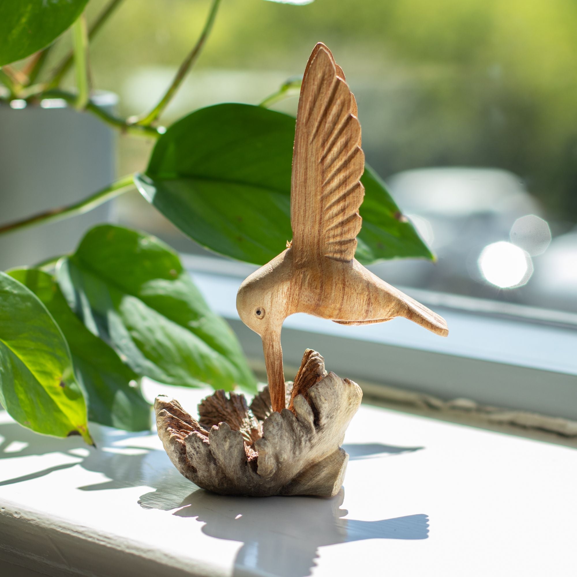 Hand-Carved Parasite Wood Hummingbird Sculpture – detail view 4