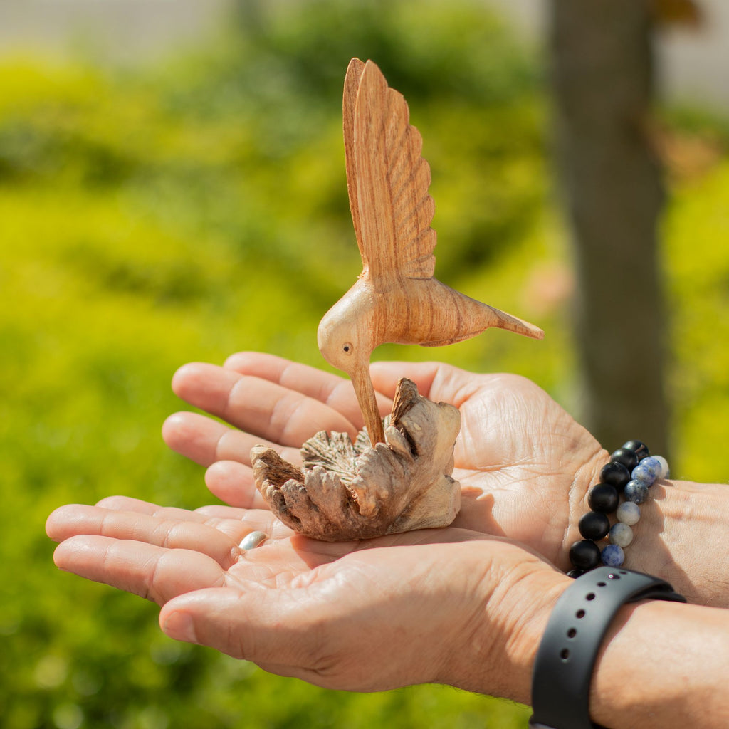 Hand-Carved Parasite Wood Hummingbird Sculpture – detail view 2