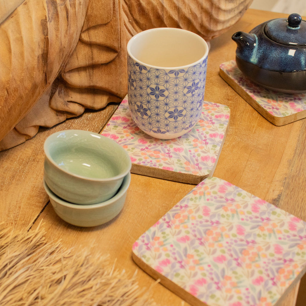 Set of 4 Square Coasters – Pretty Floral – detail view 5 of mango wood tableware
