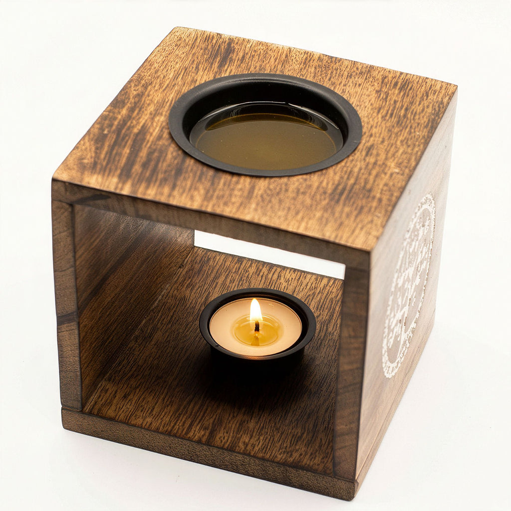 Large Square Mango Wood Oil Burner with Engraved Pentagon – detail view 2