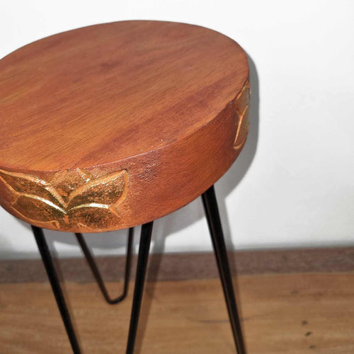 Albasia Wood Plant Stand – Terracotta & black detail – detail view 2 of wooden plant stand